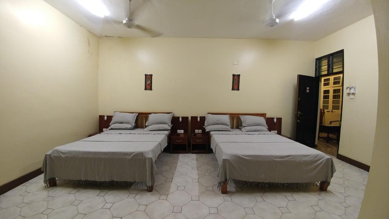 Marigold Guest House Момбаса Екстер'єр фото