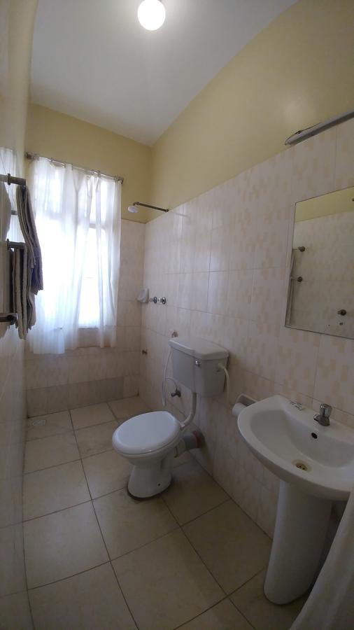 Marigold Guest House Момбаса Екстер'єр фото