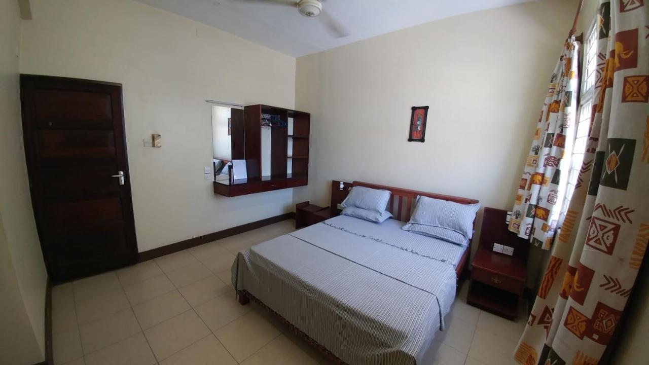Marigold Guest House Момбаса Екстер'єр фото